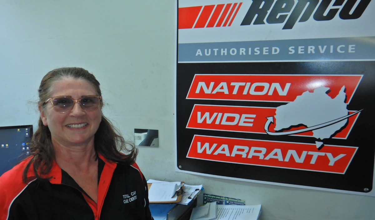 Glen Waverly Car Service Team Loraine